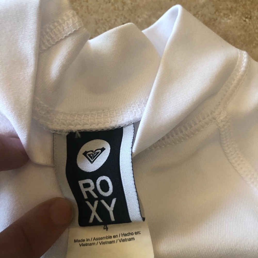 Roxy Rash Guard - Picture 3 of 4